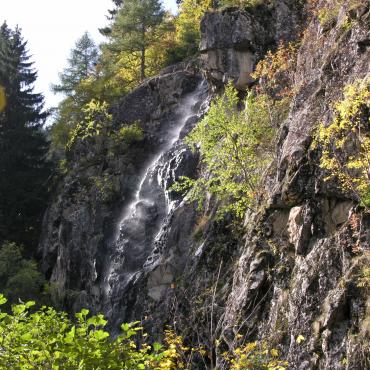 Zona cascata Pisador