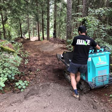 costruirebikeparkpumptrack2019-07-18 10.22.18