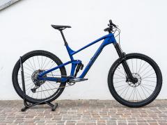 TREK SLASH BLU'